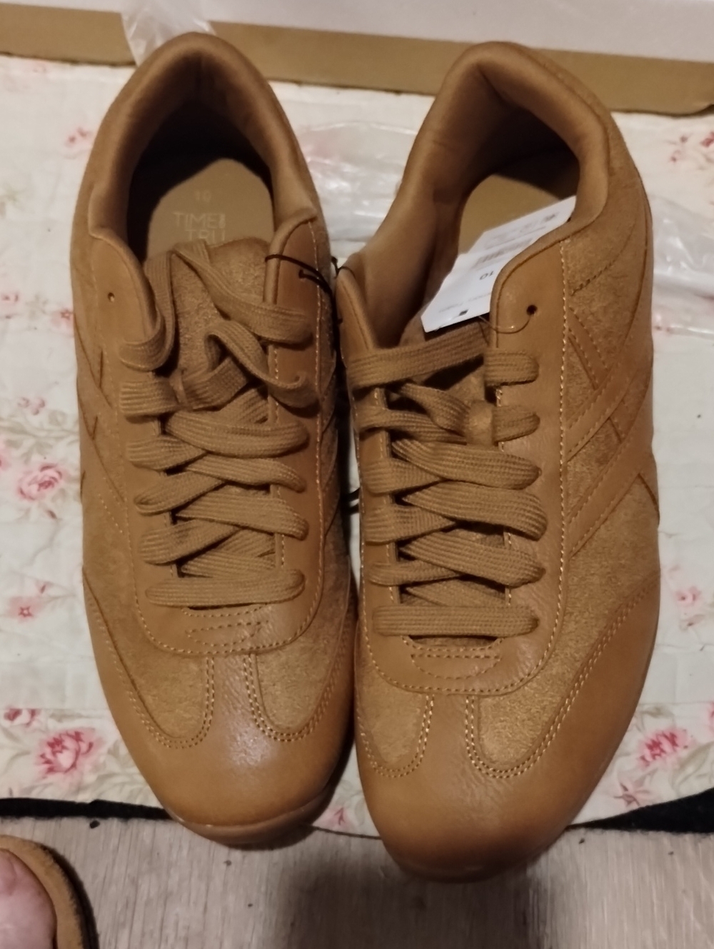 Women's Athletic Lace-Up Sneakers in Tan